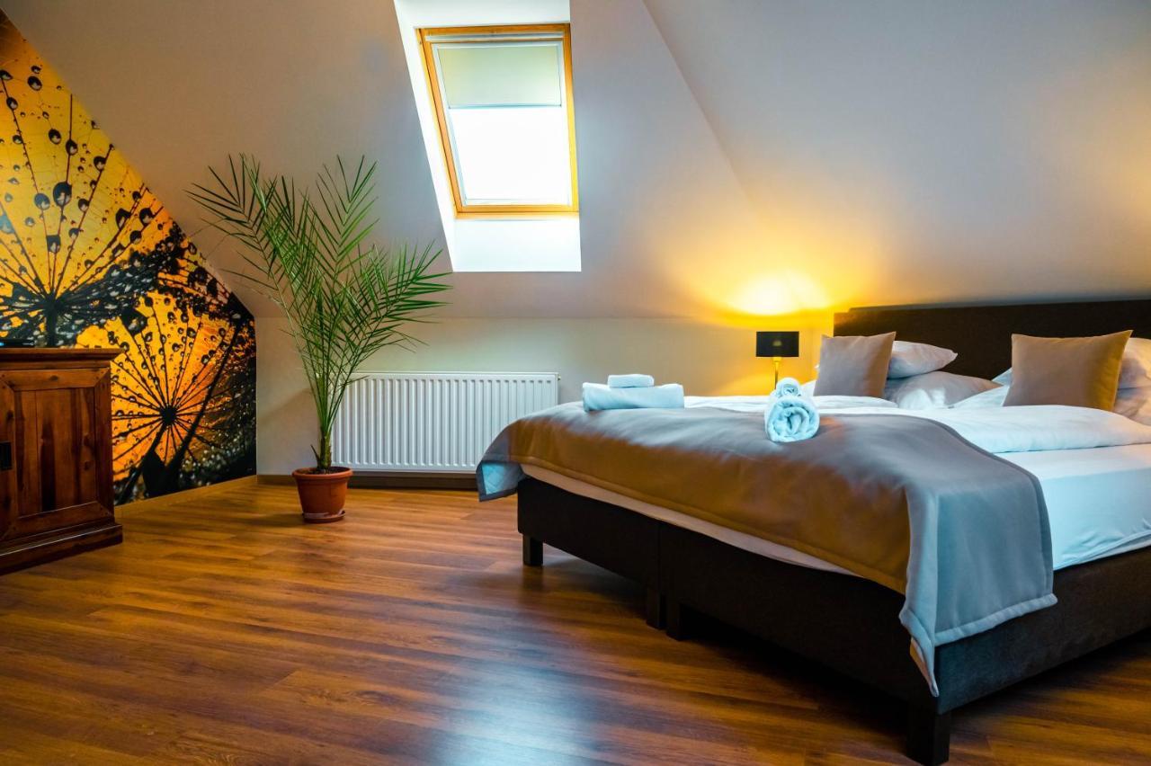 Servita Udvarhaz Bed & Breakfast Eger