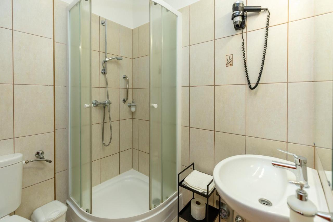 Servita Udvarhaz B&B Eger
