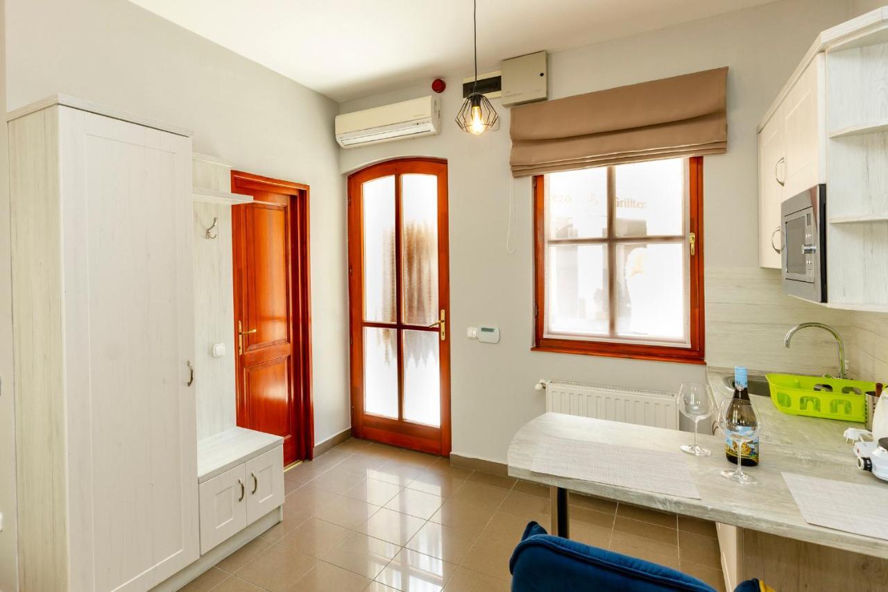 Servita Udvarhaz Bed & Breakfast