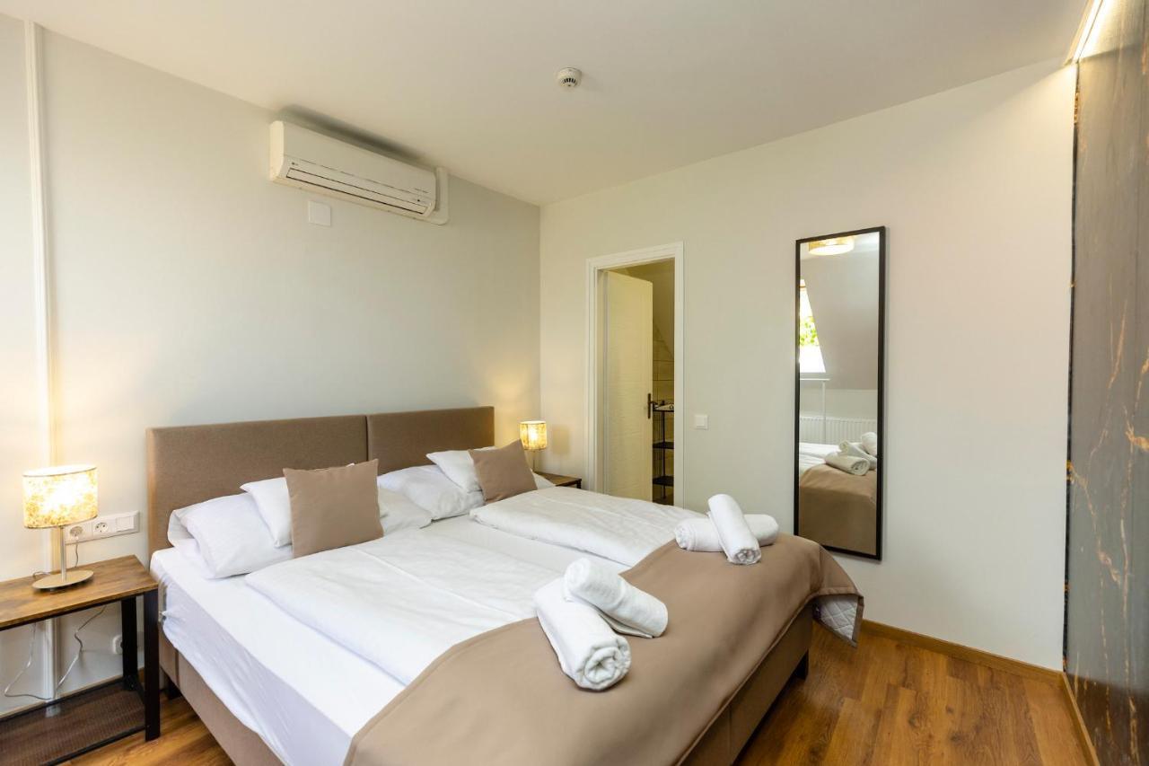 Bed & Breakfast Servita Udvarhaz