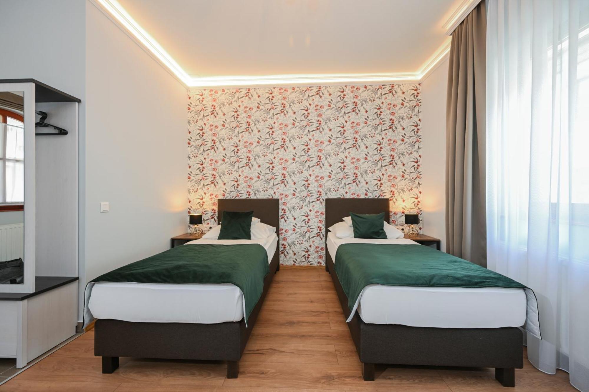 Servita Udvarhaz B&B