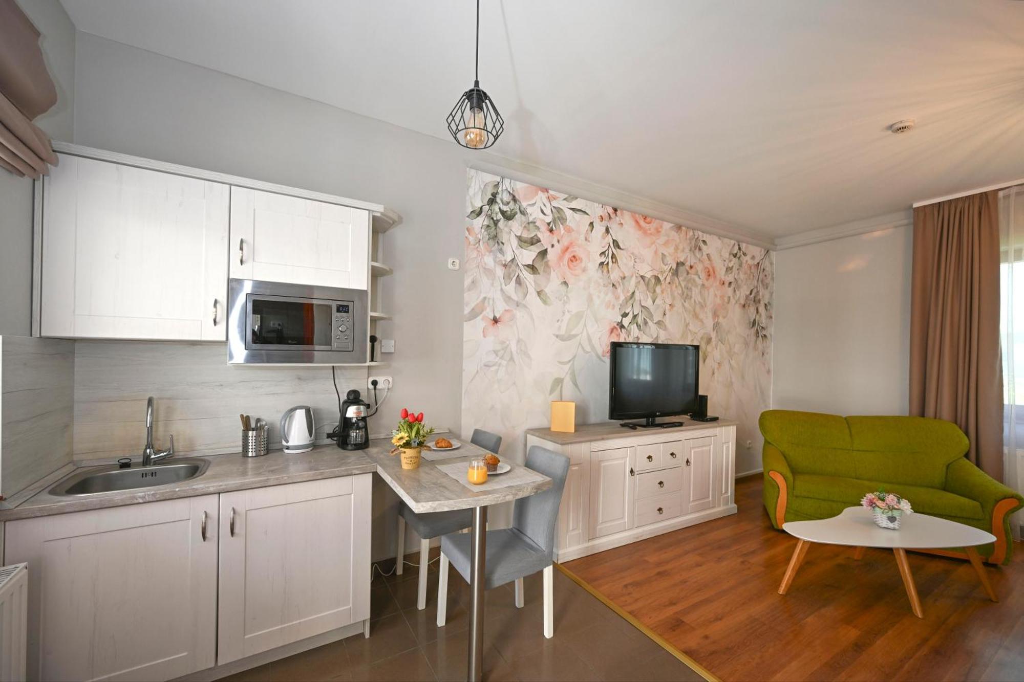 Bed & Breakfast Servita Udvarhaz Eger